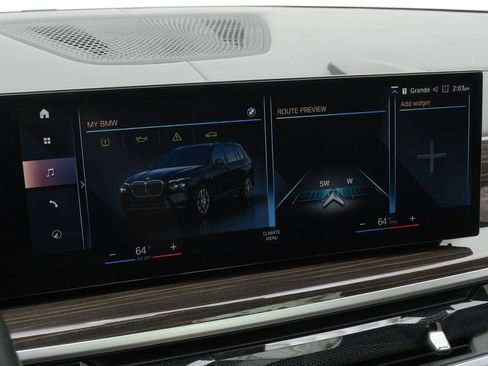 Used 2023 BMW X7 xDrive40i w/ Executive Package image 26
