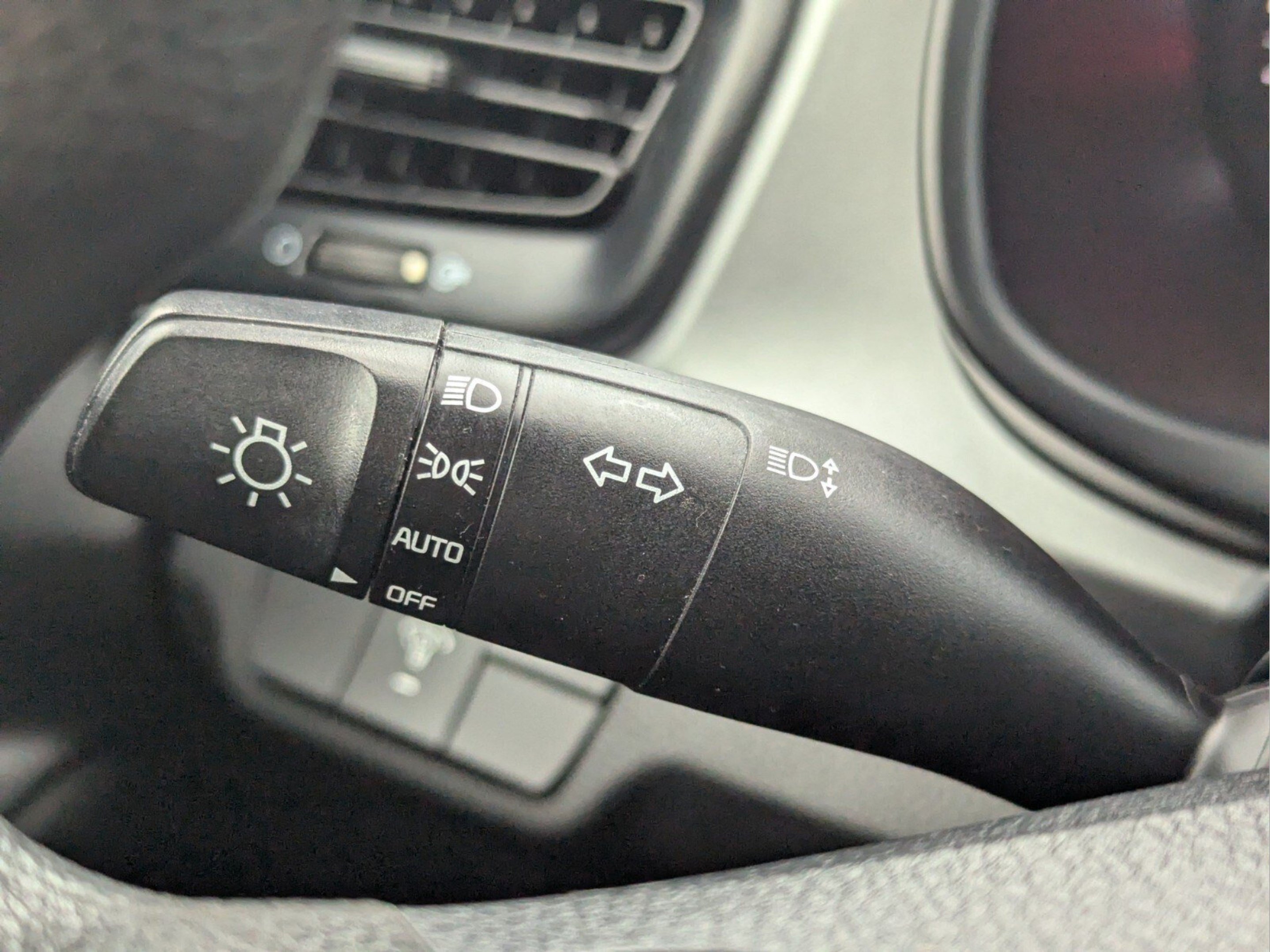 Used 2022 Kia Rio S FWD image 22