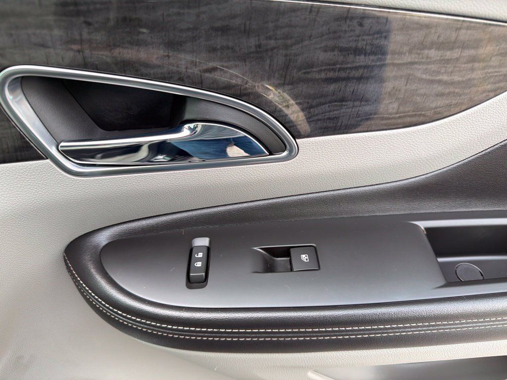 Used 2016 Buick Encore FWD image 12