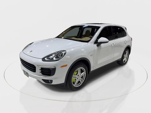 Used 2015 Porsche Cayenne S w/ Premium Package image 5