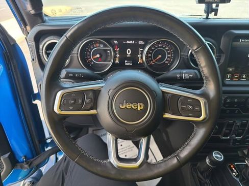 Used 2022 Jeep Gladiator Overland w/ Popular Equipment Package AWD/4WD image 19