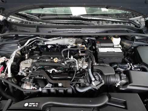 Used 2025 Toyota Corolla SE w/ SE Premium Package image 30