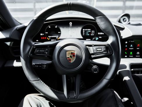 Used 2022 Porsche Taycan 4 Cross Turismo image 54