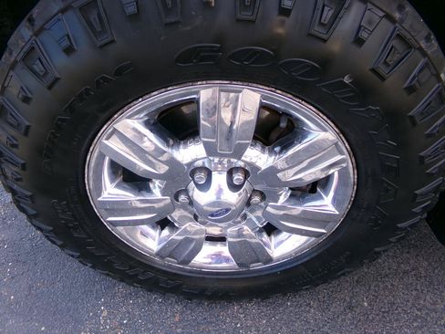 Used 2010 Ford F150 XLT AWD/4WD image 9