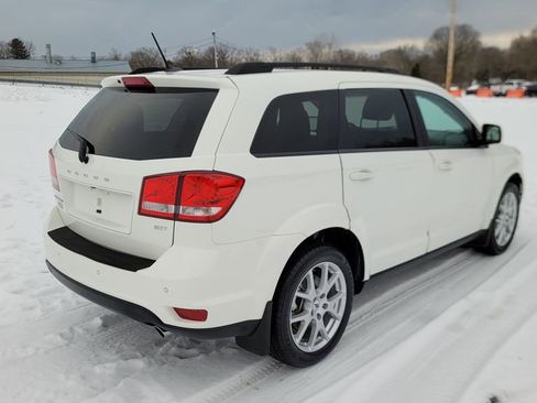 Used 2018 Dodge Journey SXT image 12
