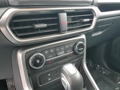 Used 2021 Ford EcoSport SE w/ SE Convenience Package image 19