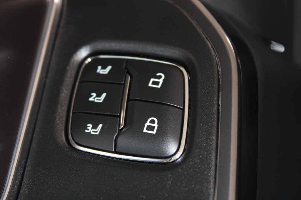 Used 2026 Ford F250 Platinum AWD/4WD image 33