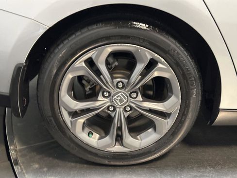 Used 2023 Honda Accord EX image 16