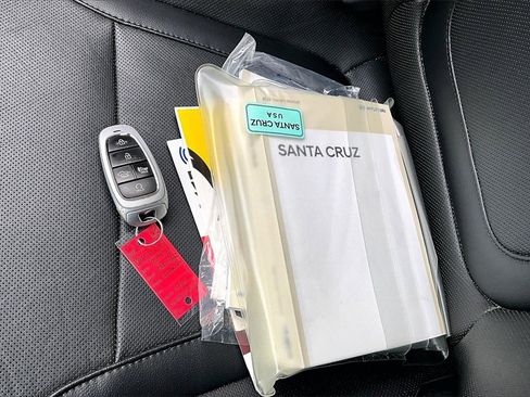 Used 2023 Hyundai Santa Cruz Limited image 37