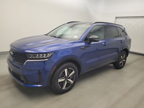 Used 2021 Kia Sorento EX w/ Panoramic Sunroof Package AWD/4WD image 2