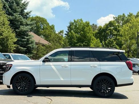 New 2026 Ford Expedition Platinum w/ Stealth Performance Package AWD/4WD image 45