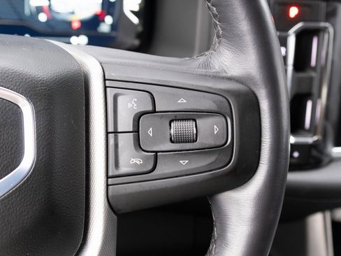 Used 2024 GMC Yukon Denali image 8