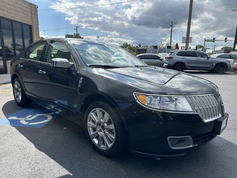 Used 2011 Lincoln MKZ FWD image 3