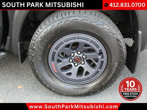 Used 2025 Nissan Frontier PRO-4X AWD/4WD image 36