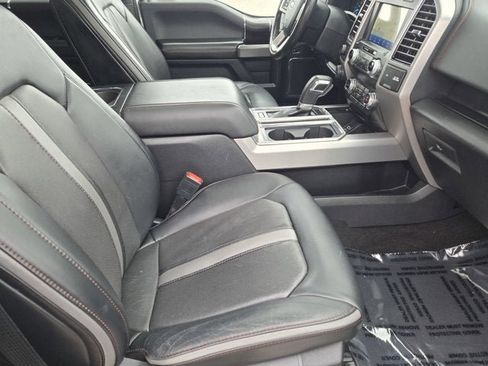 Used 2019 Ford F150 Platinum w/ Equipment Group 701A Luxury image 5
