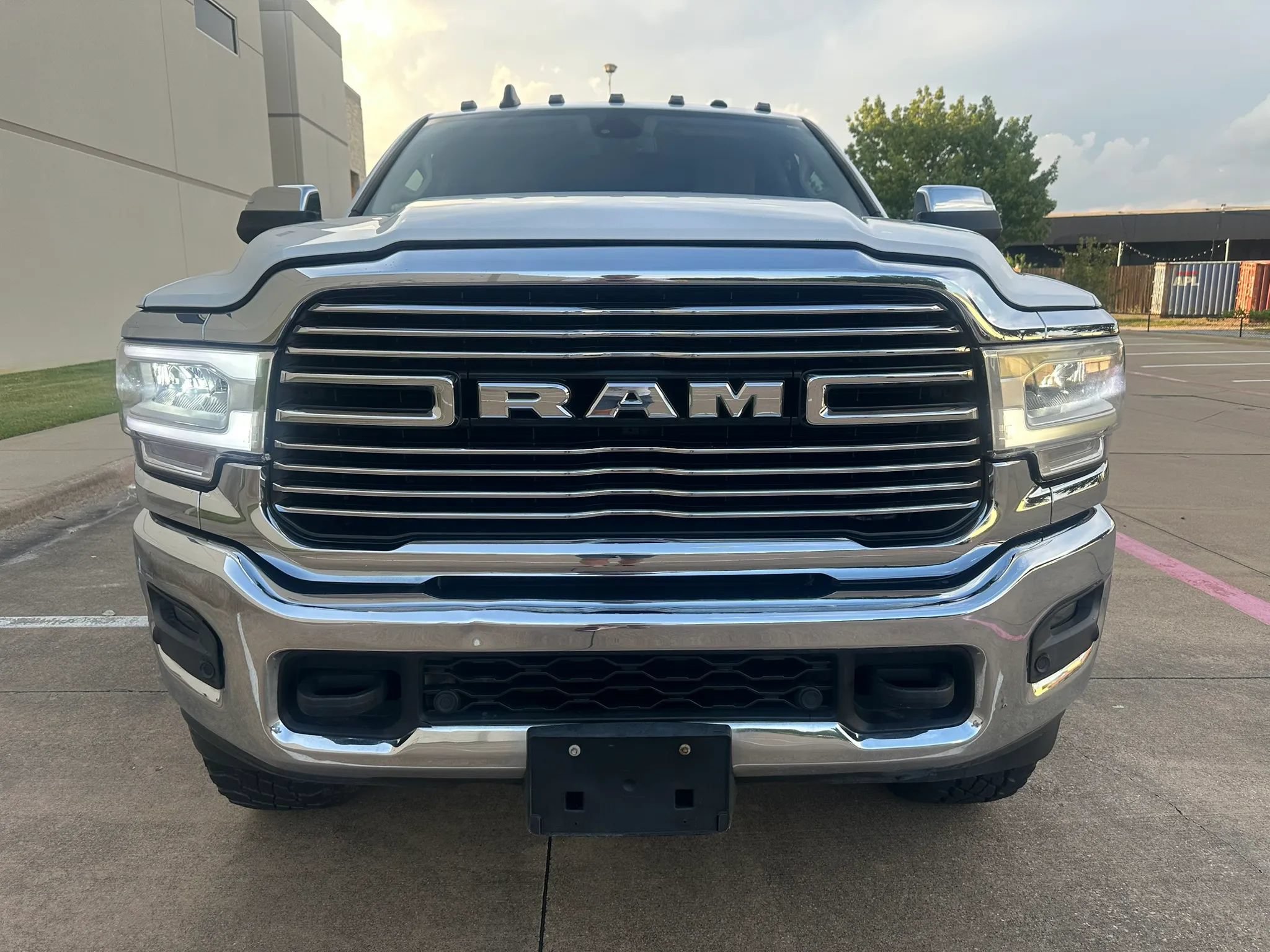 Used 2020 RAM 3500 Laramie AWD/4WD image 6