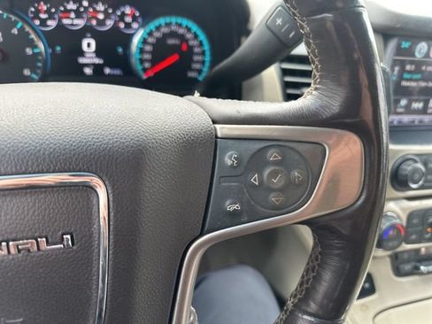 Used 2018 GMC Yukon XL Denali w/ Denali Ultimate Package AWD/4WD image 7