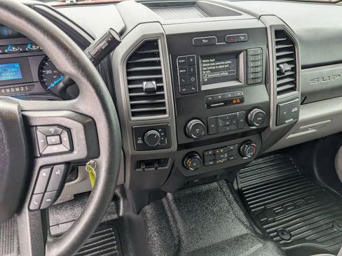 Used 2021 Ford F250 XL w/ Power Equipment Group image 32