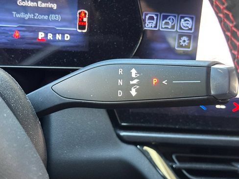 Used 2024 Chevrolet Equinox EV RS FWD image 32