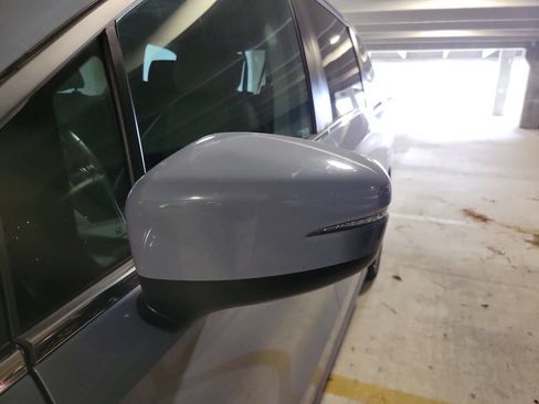 Used 2023 Honda Odyssey Touring image 6
