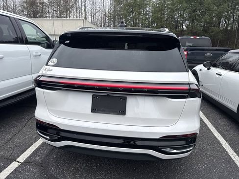 Used 2026 Lincoln Nautilus Reserve image 20