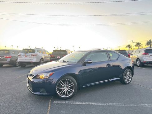 Used 2011 Scion tC image 2