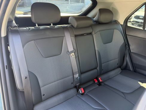 Used 2024 Kia Niro Wind FWD image 39