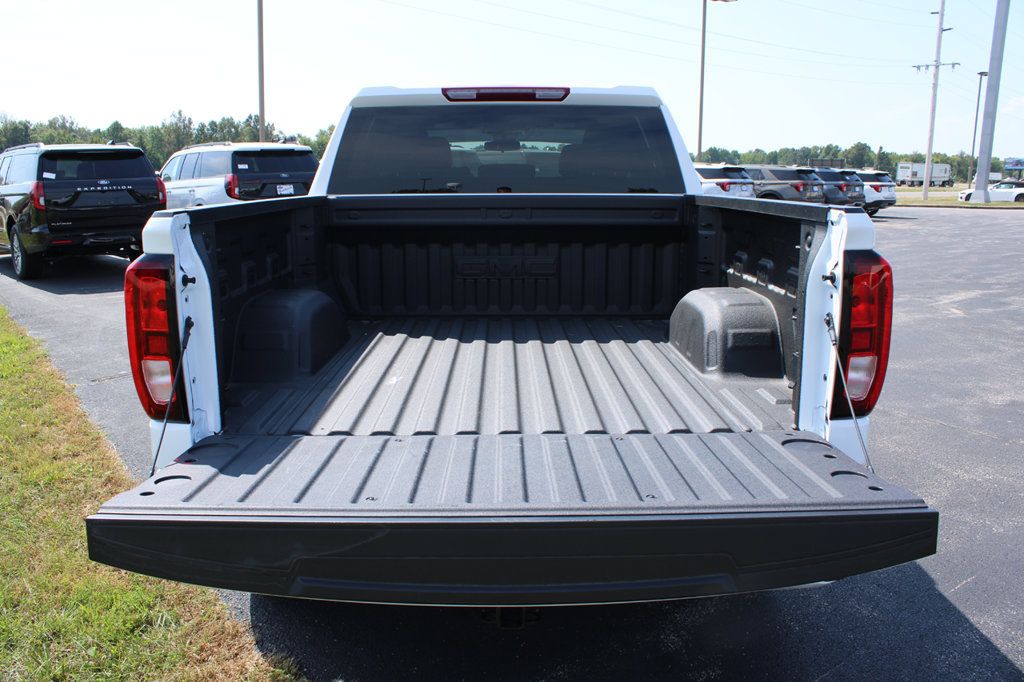 Used 2026 GMC Sierra 1500 Elevation w/ Elevation Select Package AWD/4WD image 17