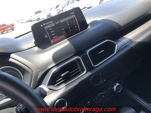 Used 2017 MAZDA CX-5 Touring w/ Preferred Equipment Package FWD image 13