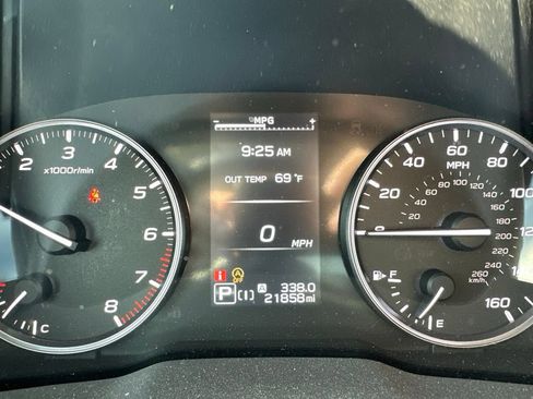 Used 2025 Subaru Impreza 2.0i Sport AWD/4WD image 9