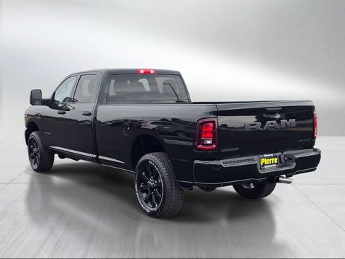 New 2026 RAM 3500 Big Horn AWD/4WD image 4