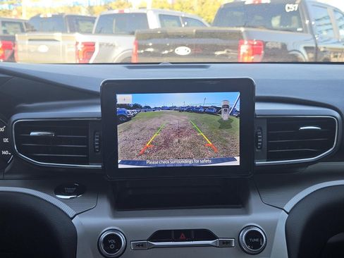 Used 2023 Ford Explorer XLT w/ Equipment Group 202A image 16