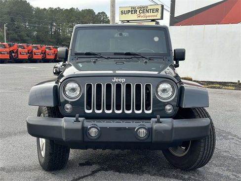 Used 2017 Jeep Wrangler Unlimited Sahara w/ Dual Top Group image 4