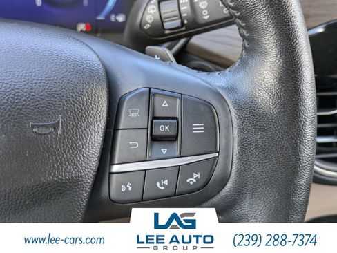 Used 2020 Ford Escape Titanium w/ Titanium Premium Package 2.0 image 25