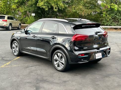 Used 2020 Kia Niro EX Premium w/ Cold Weather Package image 5