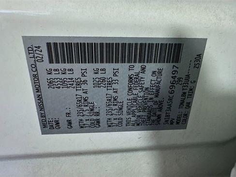 Used 2024 Nissan Rogue S FWD image 29