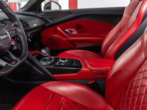 Used 2018 Audi R8 V10 plus AWD/4WD image 32
