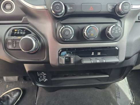 Used 2024 RAM 2500 Big Horn w/ Bed Utility Group image 18