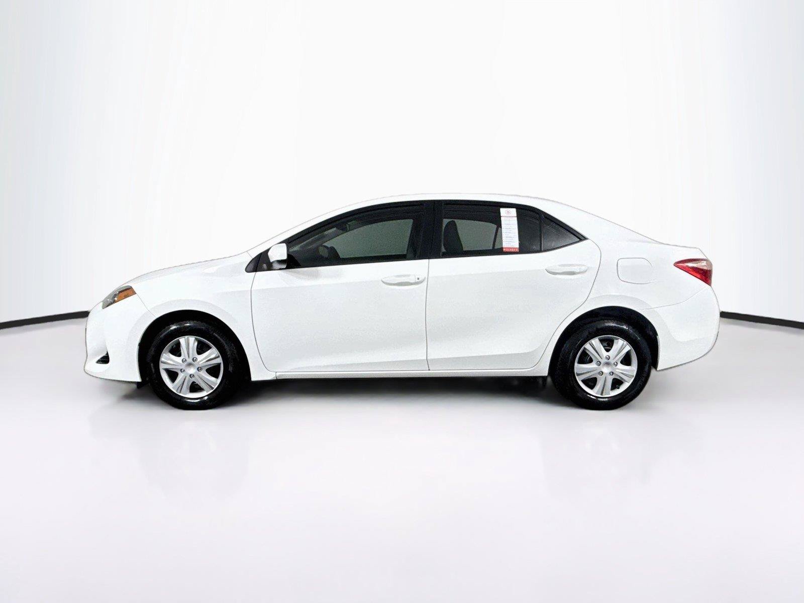 Used 2018 Toyota Corolla L FWD image 12