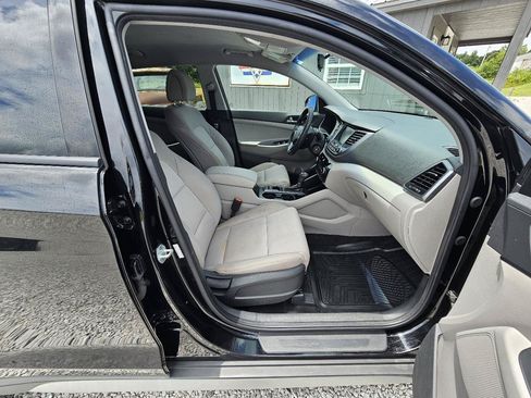 Used 2018 Hyundai Tucson SEL FWD image 30