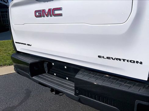 Used 2026 GMC Sierra EV Elevation w/ LPO, Elevation Dark Package AWD/4WD image 4