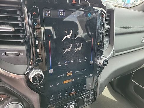 Used 2023 RAM 1500 Laramie AWD/4WD image 22