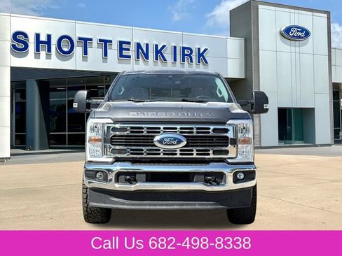 Used 2025 Ford F250 XLT w/ FX4 Off-Road Package AWD/4WD image 2