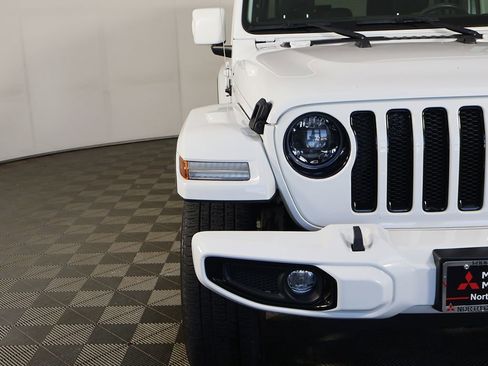 Used 2023 Jeep Wrangler Unlimited Sahara AWD/4WD image 12