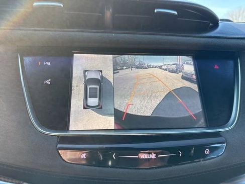 Used 2017 Cadillac XT5 Platinum w/ Driver Assist Package image 37