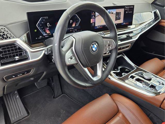 Used 2026 BMW X7 xDrive40i AWD/4WD image 11