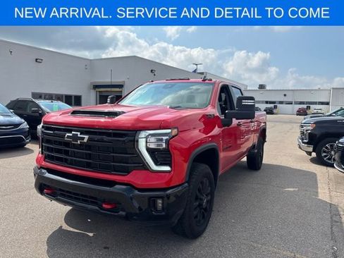 Used 2026 Chevrolet Silverado 2500 LT w/ Trail Boss Package AWD/4WD image 2