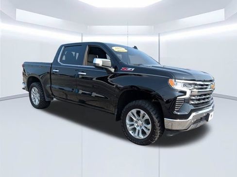 Used 2025 Chevrolet Silverado 1500 LTZ w/ LTZ Premium Package AWD/4WD image 2