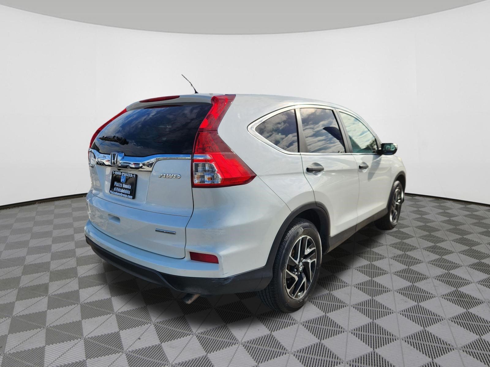 Used 2016 Honda CR-V SE image 4