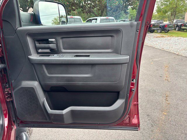 Used 2018 RAM 2500 Tradesman w/ Chrome Appearance Group AWD/4WD image 13